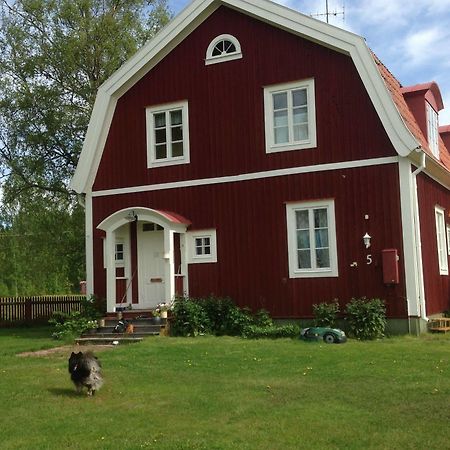 Mora Vandrarhem Och Gaesthem Vinas Luaran gambar