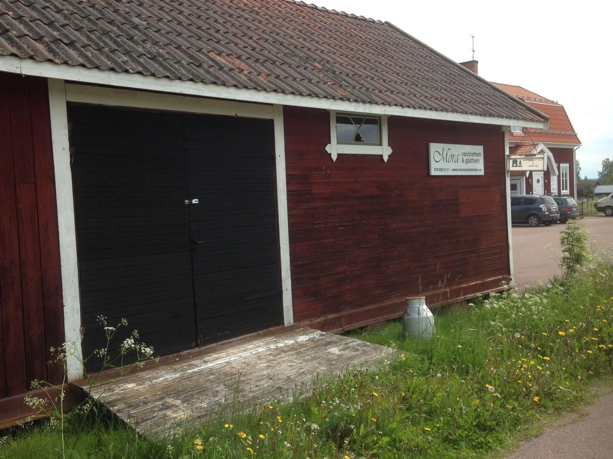 Mora Vandrarhem Och Gaesthem Vinas Luaran gambar